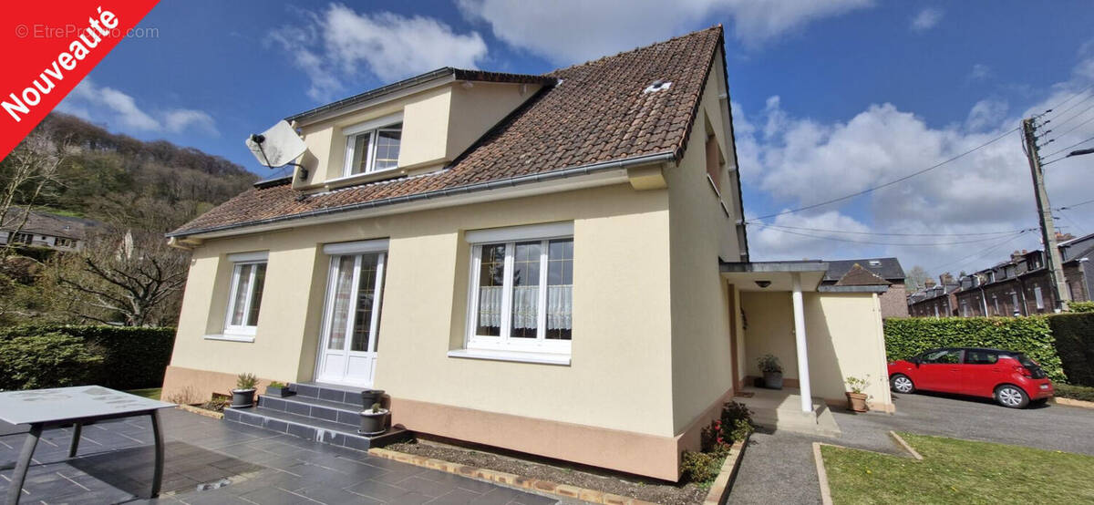 Maison à LILLEBONNE