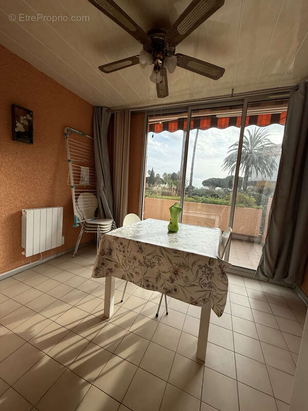 Appartement à LA LONDE-LES-MAURES