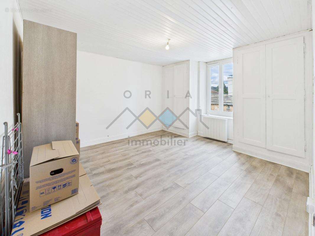 Maison à VILLECEY-SUR-MAD