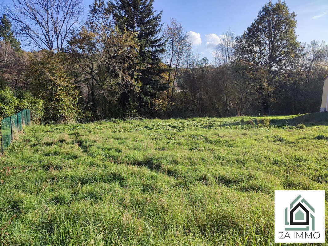 Terrain à PONTAUMUR