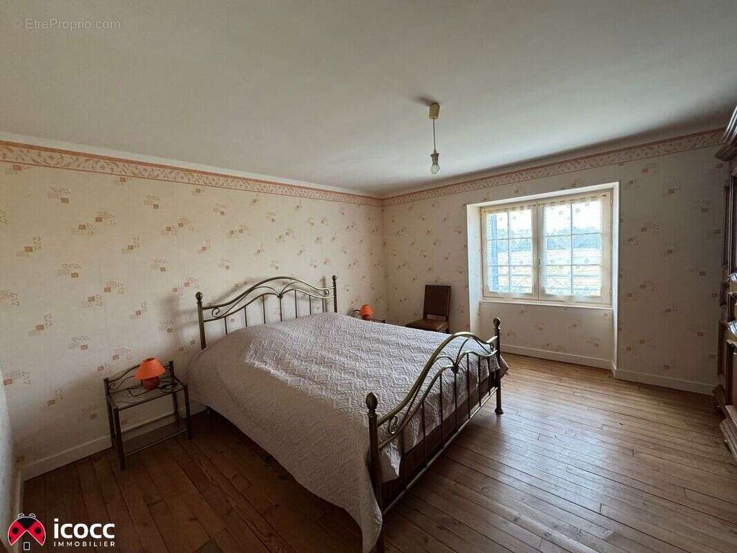 Maison 155 m² à Nalliers  - photo 8