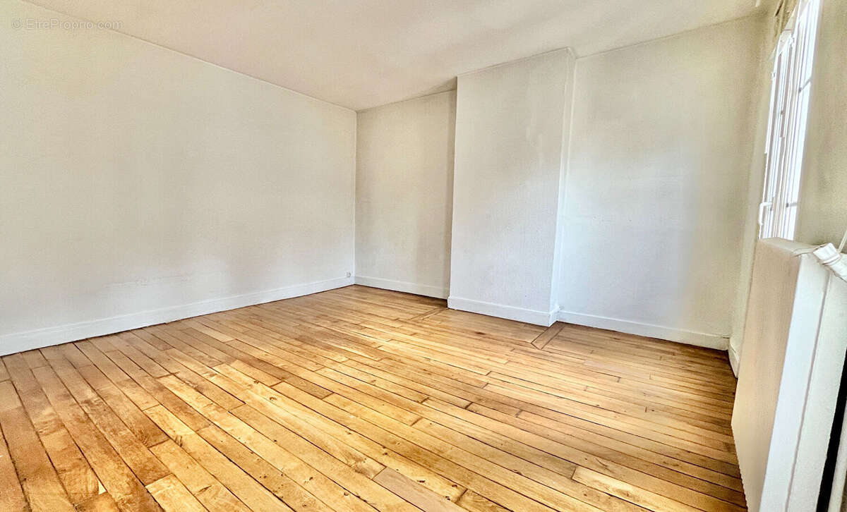 Appartement à PARIS-20E