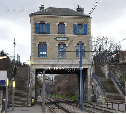 Maison à SURESNES