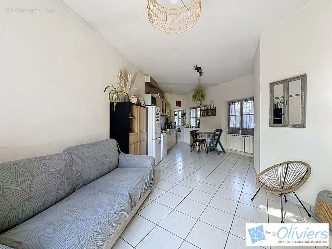 Appartement 60 m² à Bonnelles  - photo 3