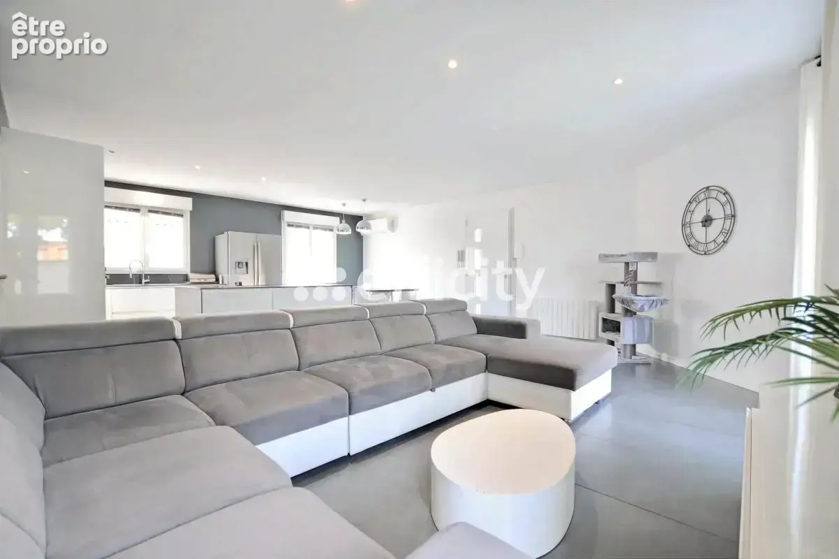 Maison 6 pièces 123 m² à vendre à Mions (69780) - photo 5