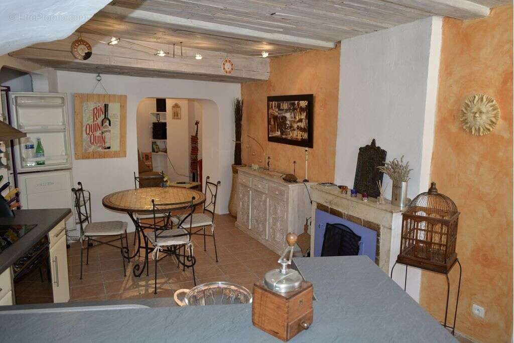 Maison 54 m² à Saint-Pons  - photo 2