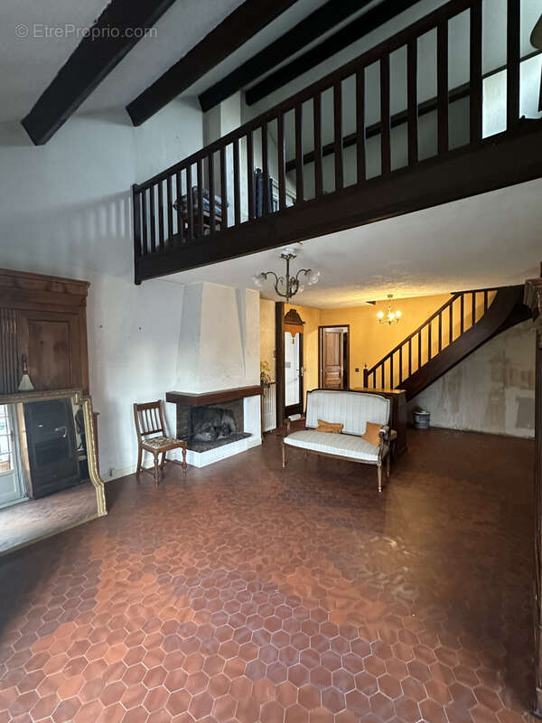 Maison à LE MEE-SUR-SEINE