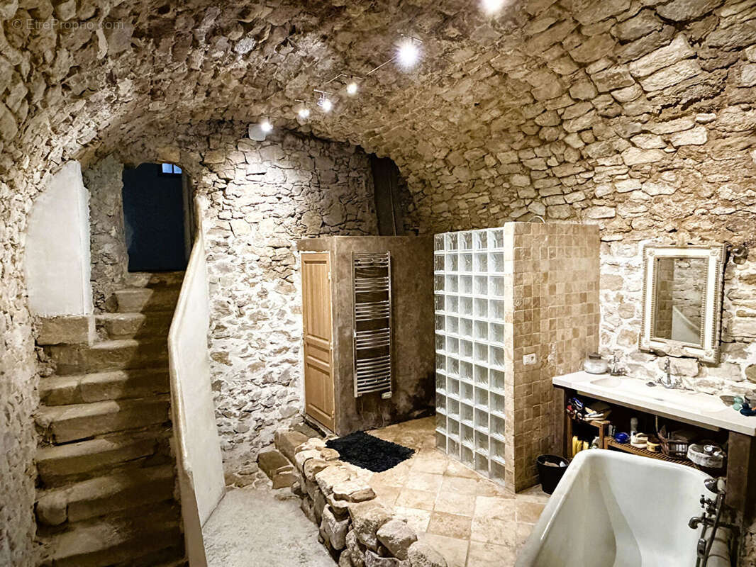 Maison à JOUQUES