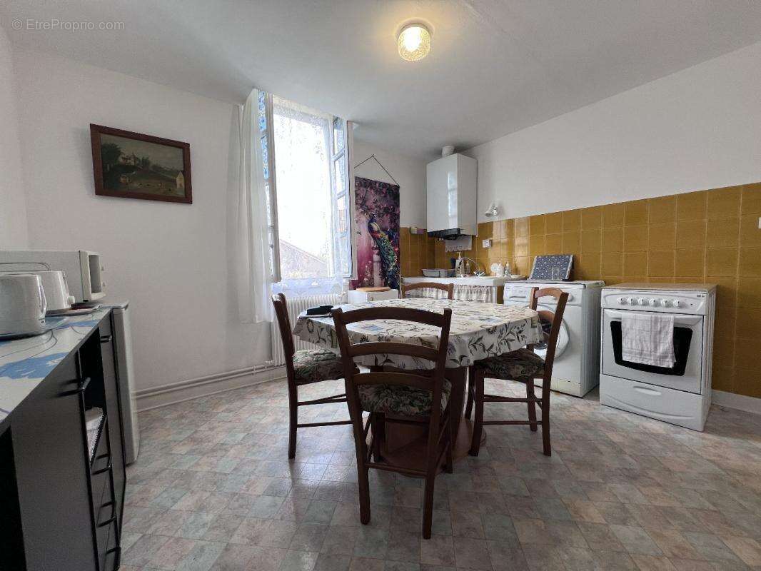 Appartement 211 m² à Saint-Gaudens  - photo 3