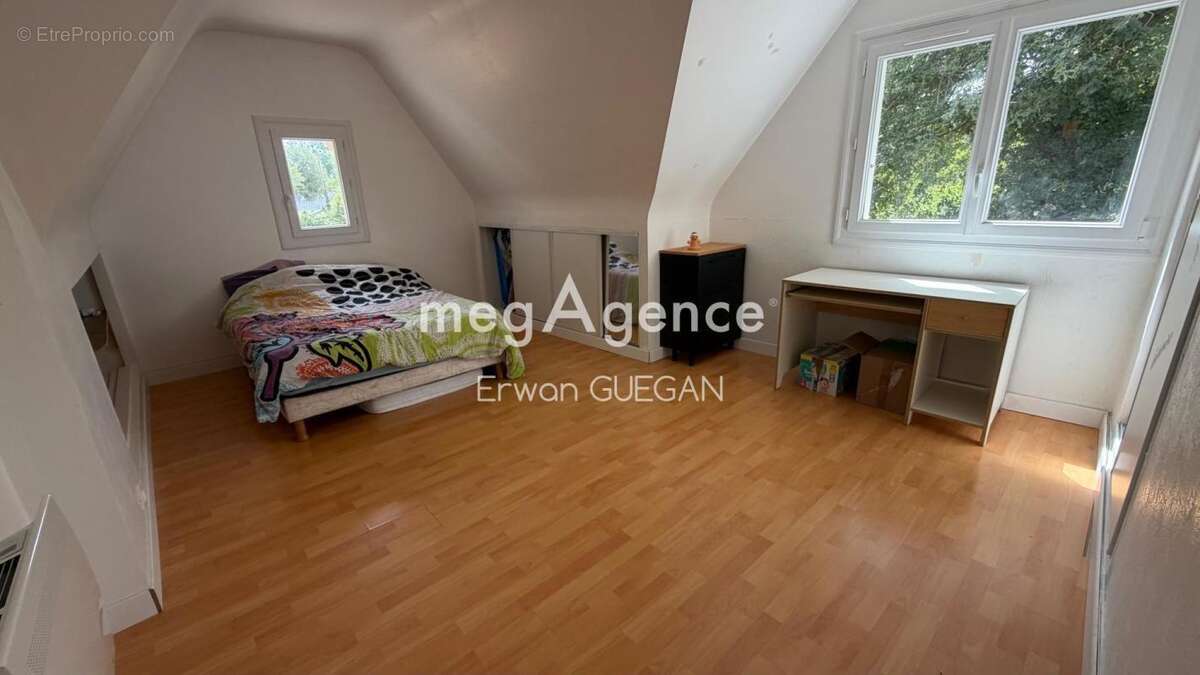 À 15 minutes de VANNES Maison Traditionnelle Bretonne au calme avec grand jardin et Appartement - photo 11