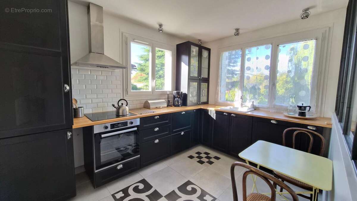 Maison à SAINT-GERMAIN-LES-ARPAJON