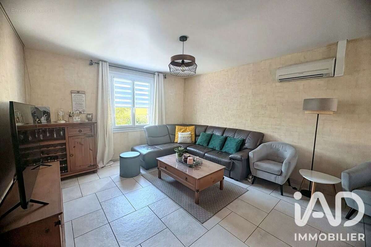 Photo 4 - Maison à PARON