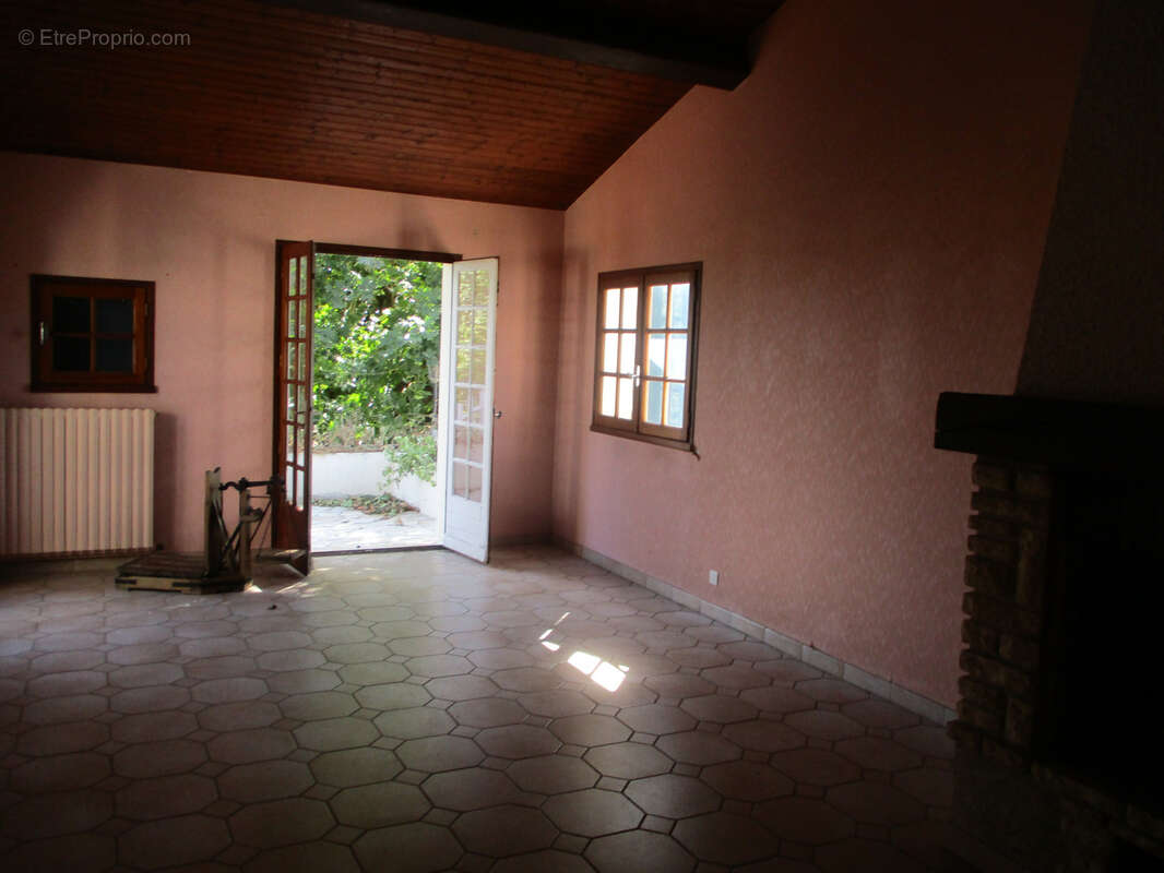 Six chambres. - photo 6