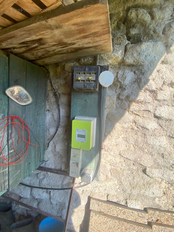 Terrain à CADEROUSSE