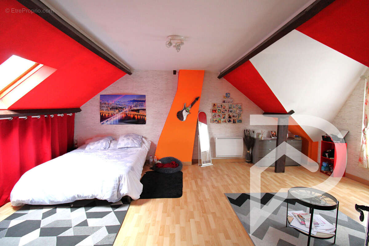 Maison à PONT-SAINTE-MAXENCE