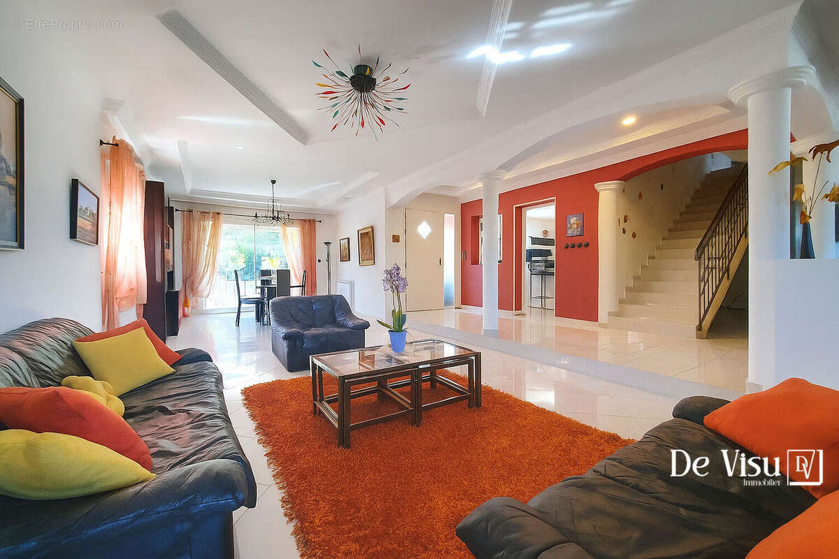 Maison à SAINT-JEAN-DE-VEDAS