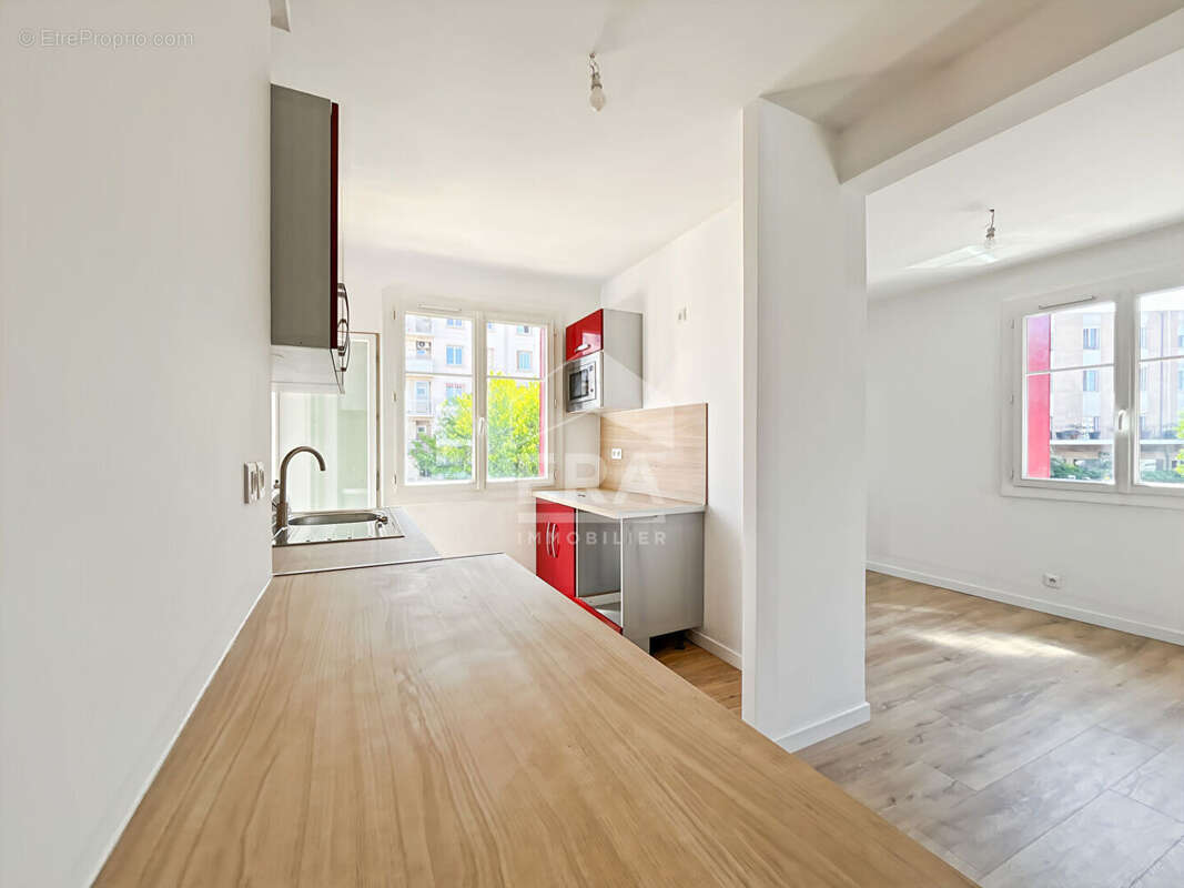 Appartement à MARSEILLE-4E