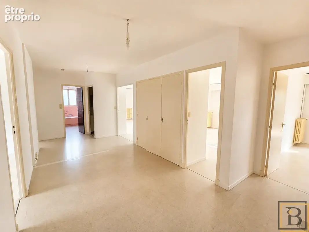 Résidence sécurisée - vaste 5 pièces de 140 m2 avec terrasse 40 m2 - photo 5