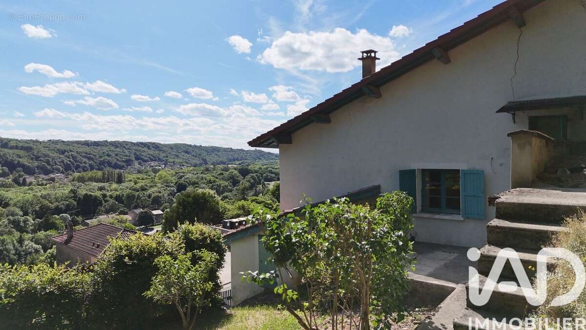 Photo 2 - Maison à AMBERIEU-EN-BUGEY
