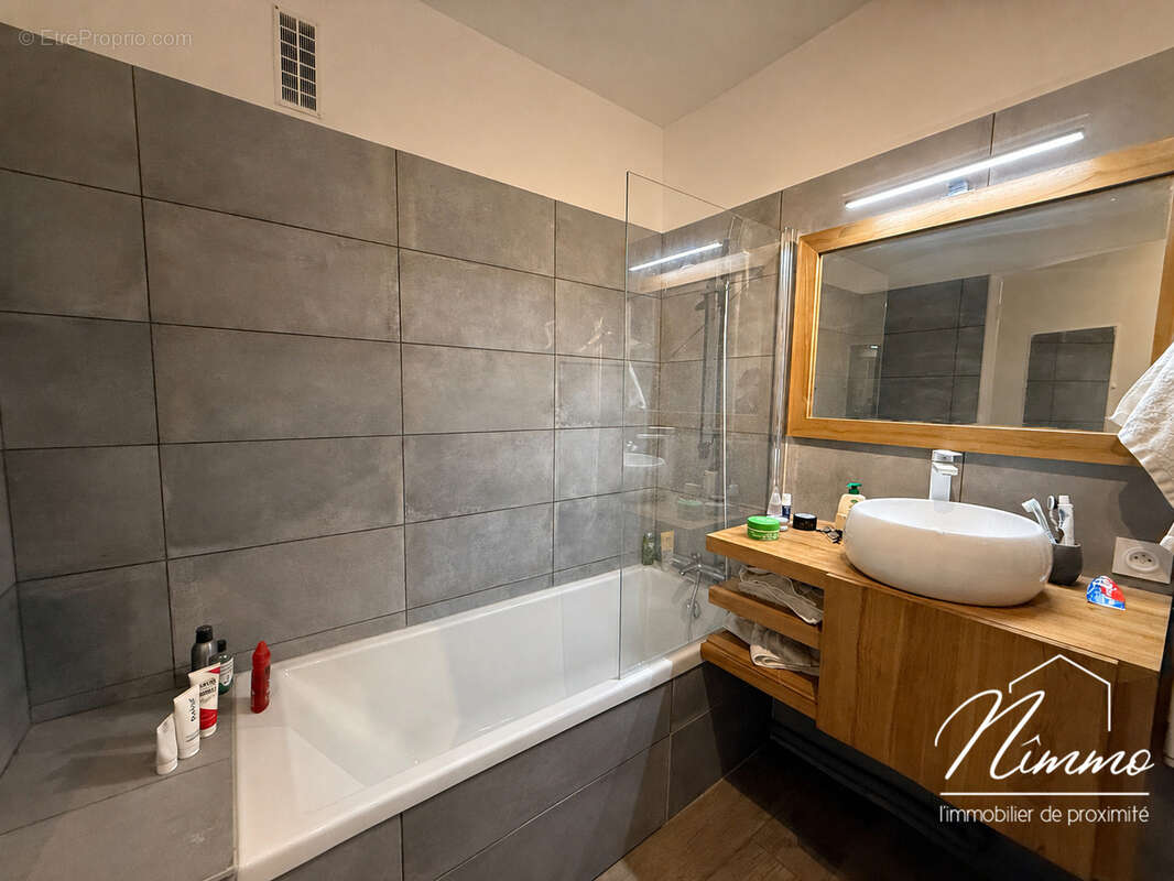Appartement à NIMES