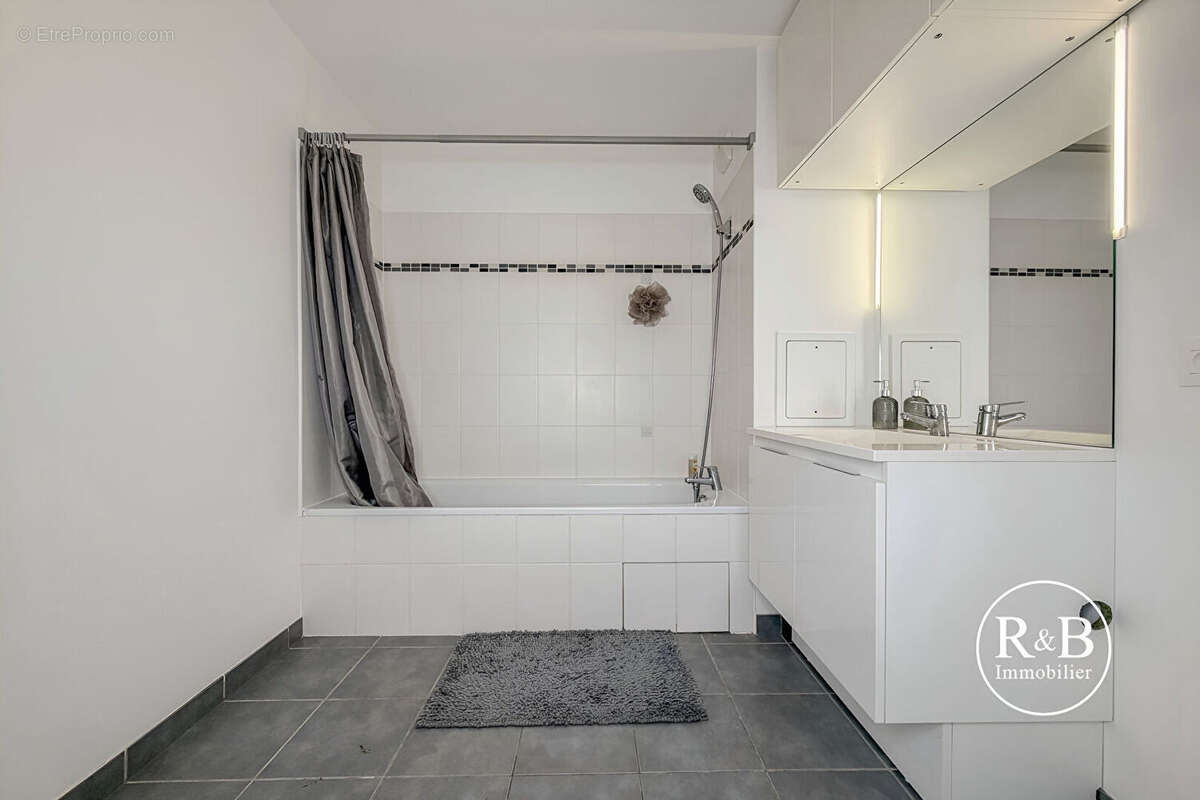 Appartement à VILLEPREUX