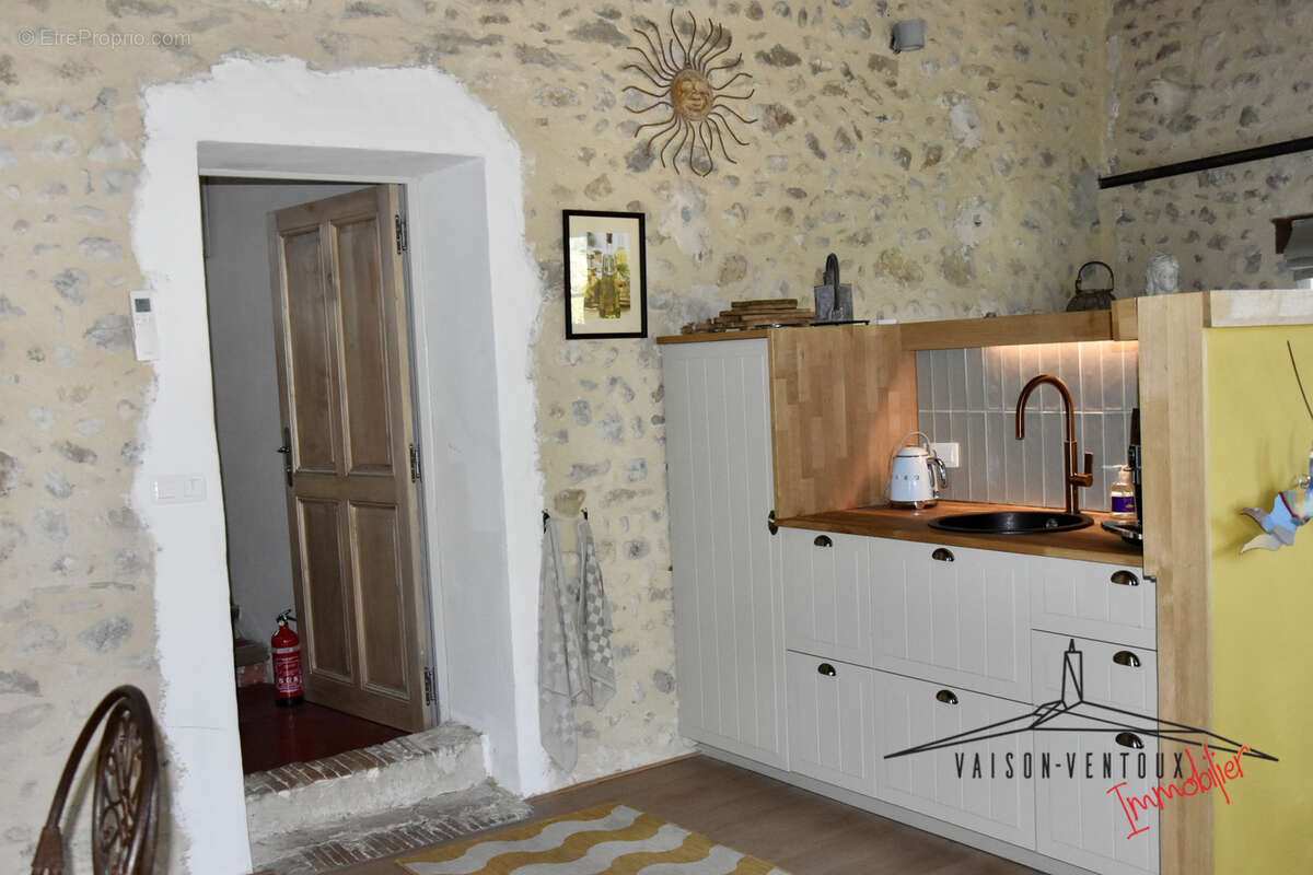 Maison à CRESTET