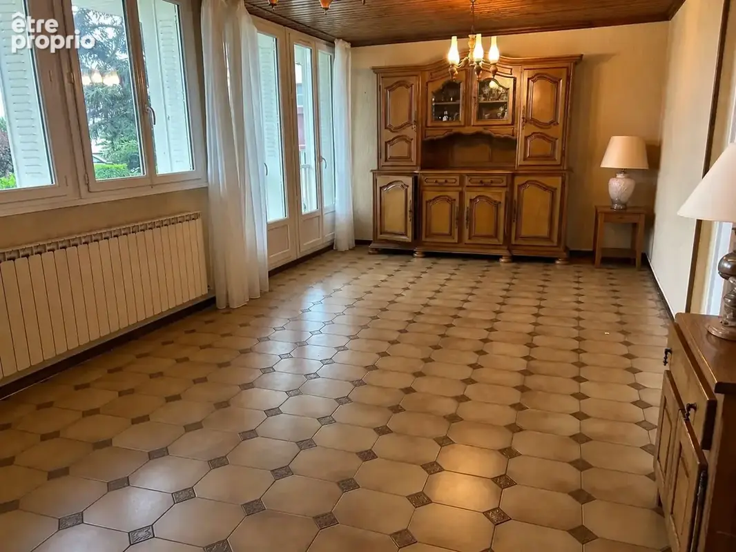 Appartement 5 pièces 90 m² à vendre à Romans-Sur-Isere (26100) - photo 2