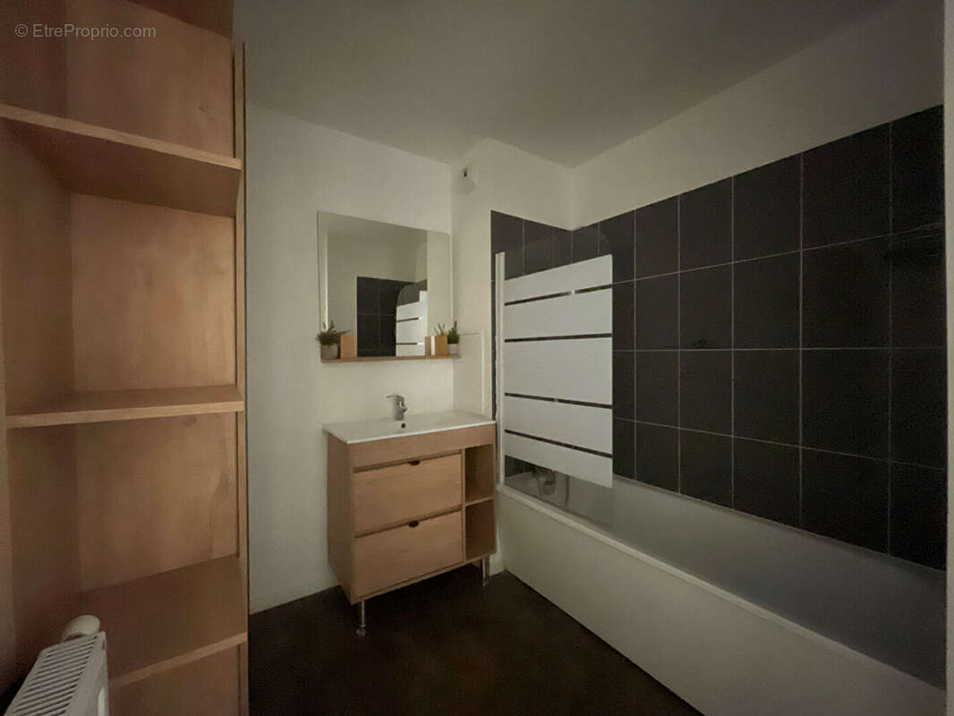 Appartement à SARTROUVILLE