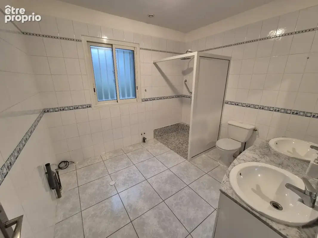 LE GRAU D'AGDE - Maison de plain-pied sur un grand terrain - photo 11