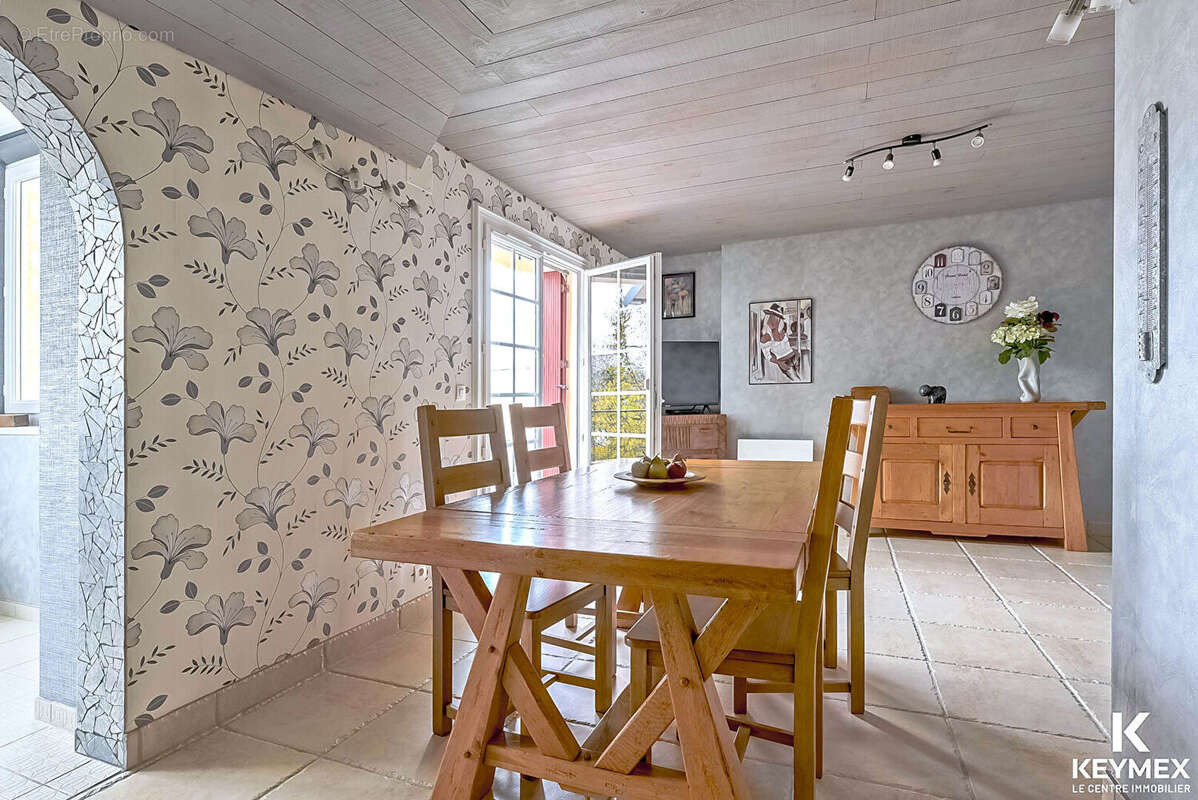 Maison à MERU