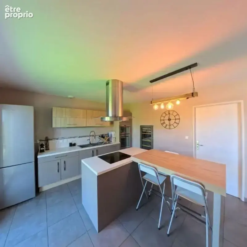 Maison récente de 2013 avec 4 chambres et jardin — Charvieu-Chavagneux (38230) - photo 6