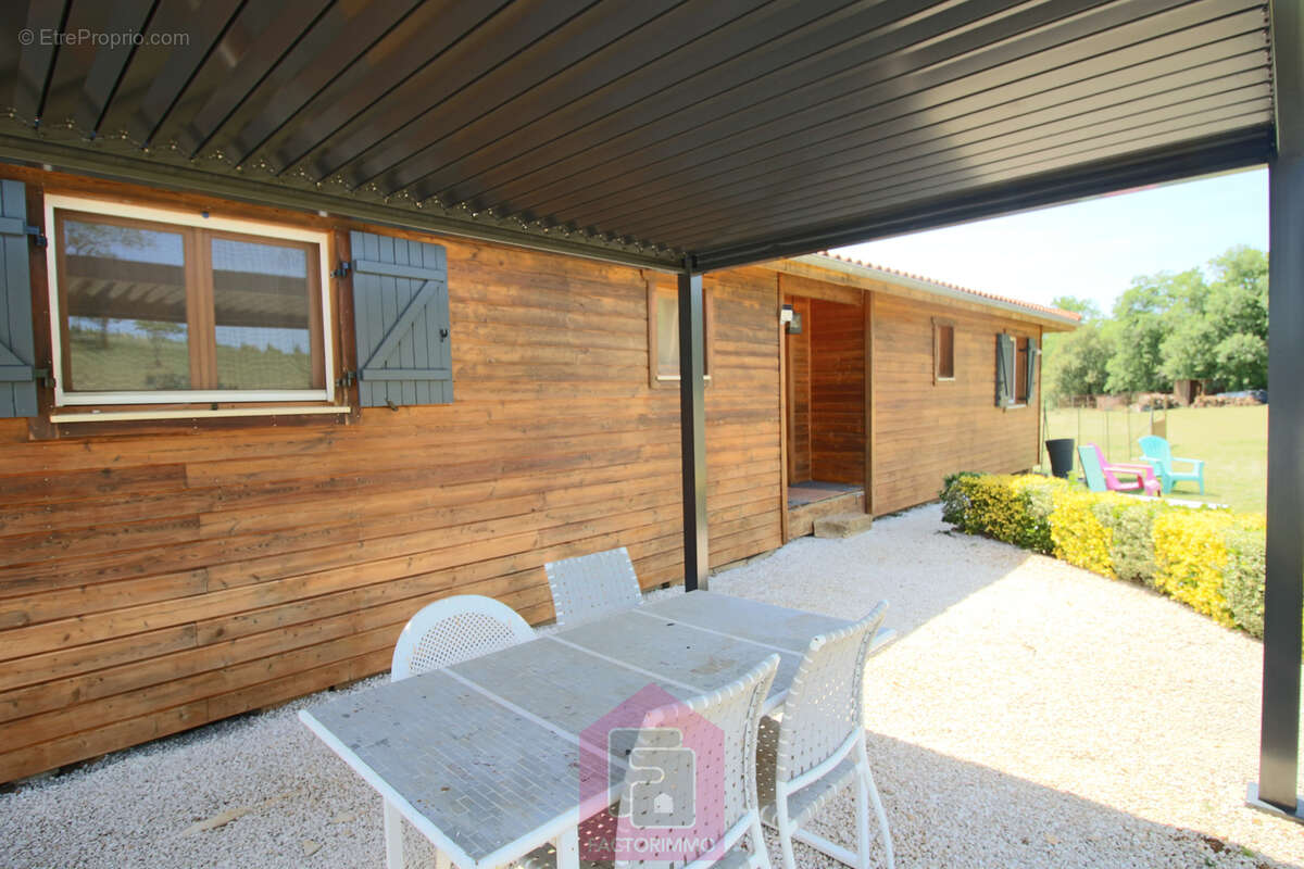 Maison à PUY-L'EVEQUE