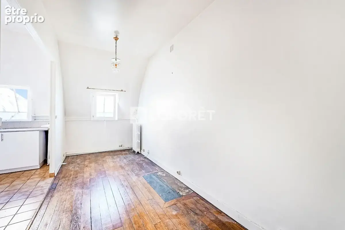 Studio - Dernier étage avec ascenseur - Boulevard de Courcelles, Paris 17e - photo 6