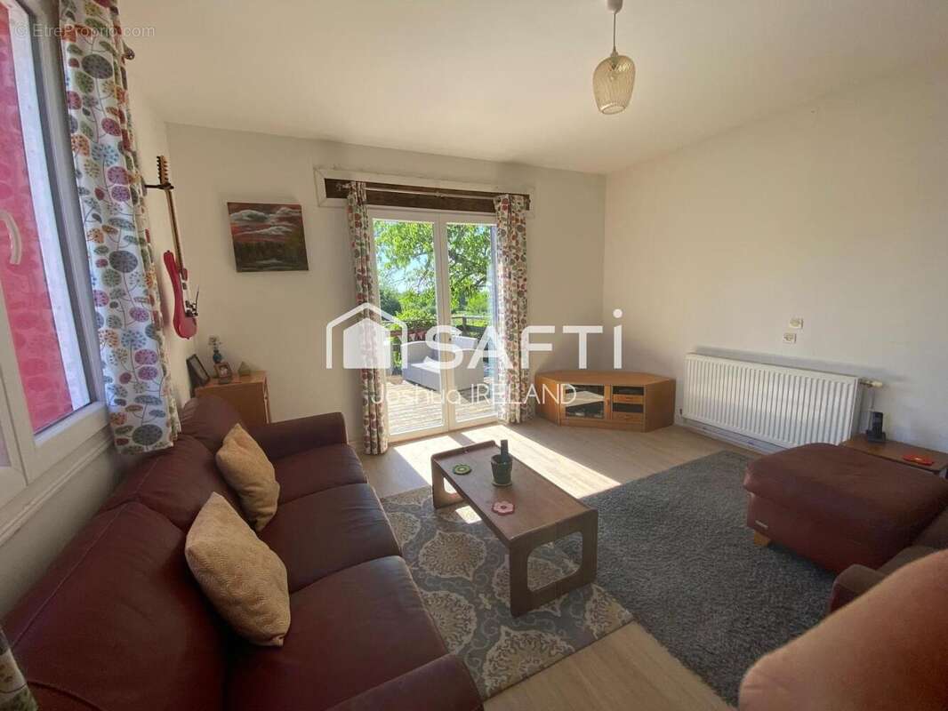 Photo 5 - Maison à CHASSENON