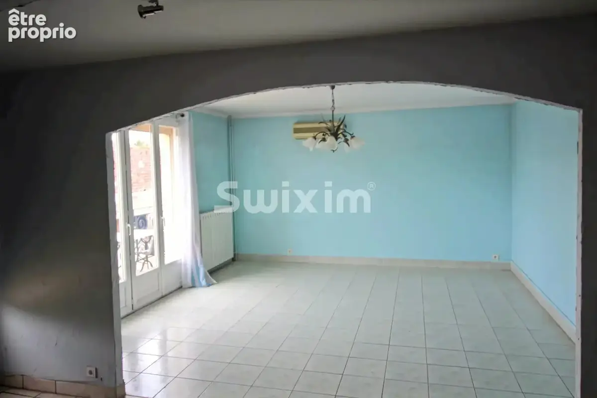 Grande maison familiale de 254 m² à Chaussin - photo 3
