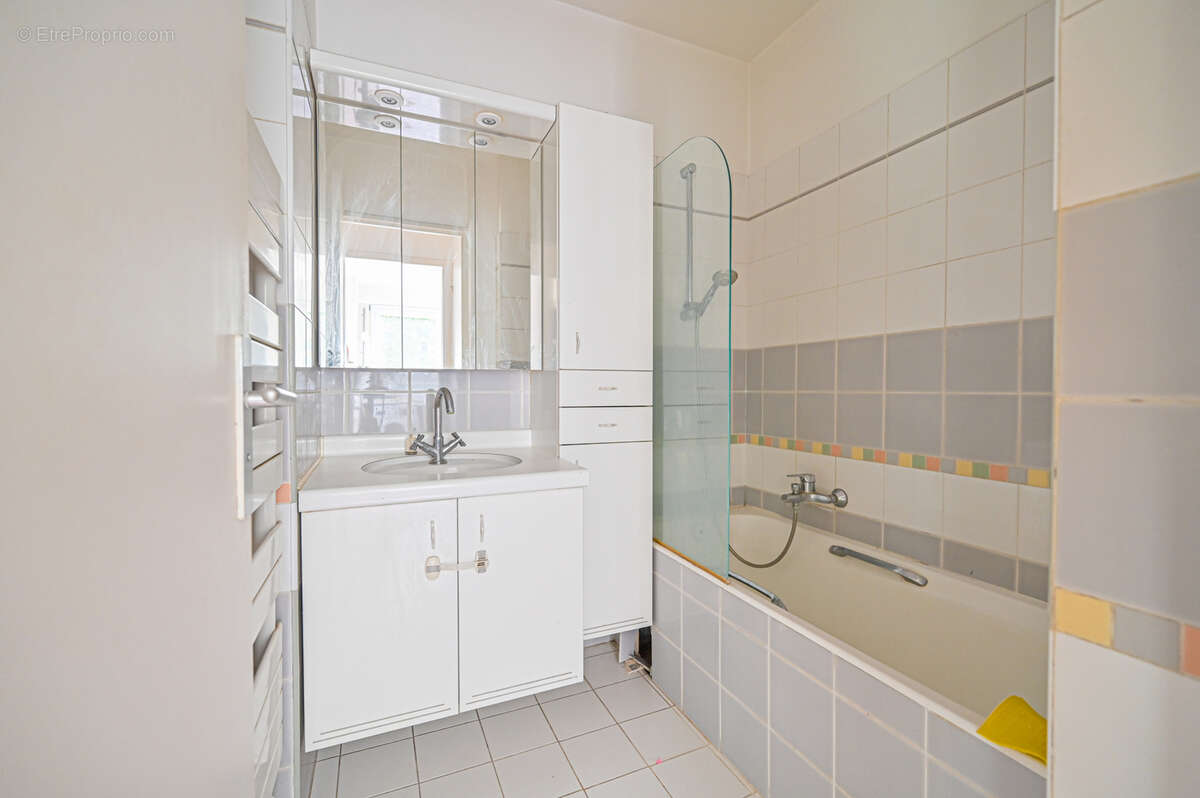 Appartement à SAINT-MAUR-DES-FOSSES