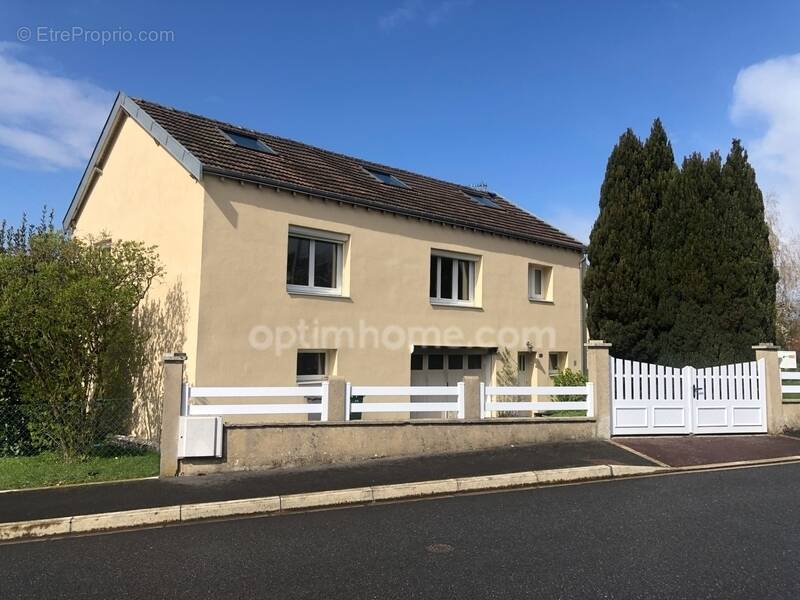 Maison à LA FRANCHEVILLE