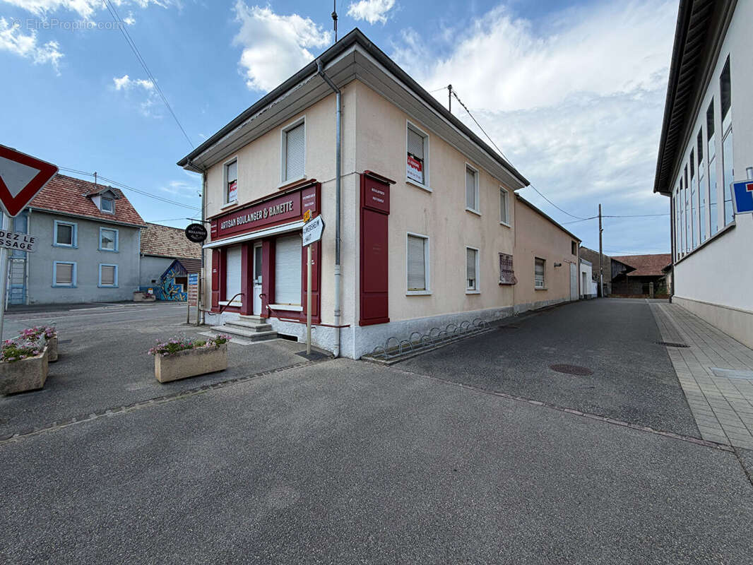 Maison Munchhouse 8 pièce(s) 156 m2 - photo 2