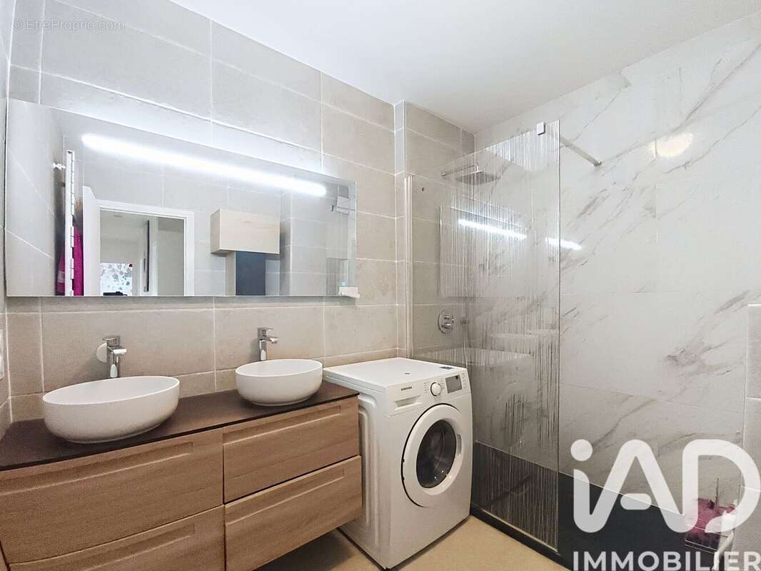 Photo 8 - Appartement à TASSIN-LA-DEMI-LUNE