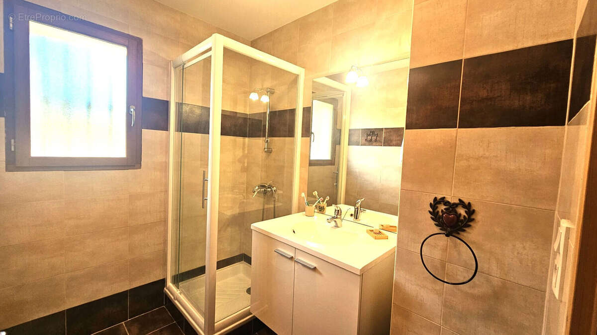 Maison à LES ANGLES