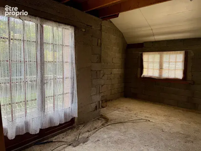 Maison familiale des années 70 avec sous-sol complet et beau potentiel - photo 23
