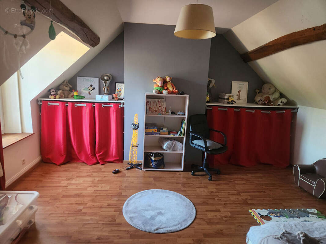 Maison à NEUVILLE-SUR-VANNES