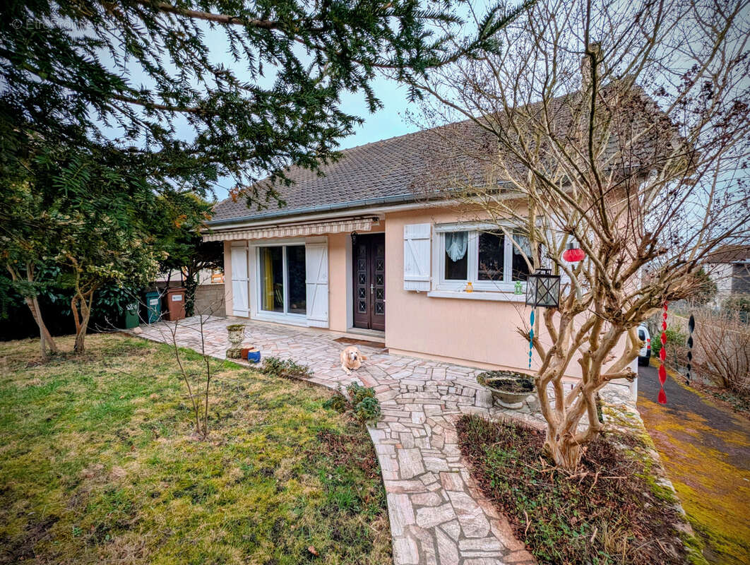 Maison à MONTFORT-L'AMAURY