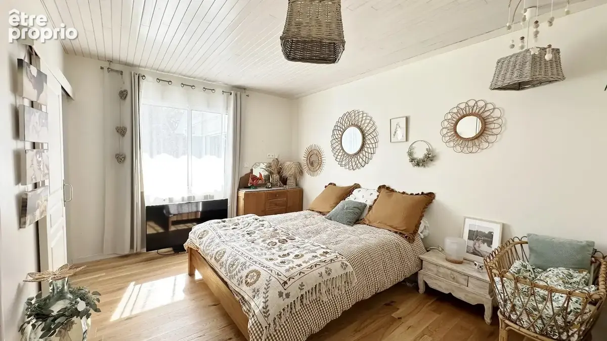 Propriete de type t12 de 360 m2 dont 2 appartement t3 de 70 m2 chacun - photo 13