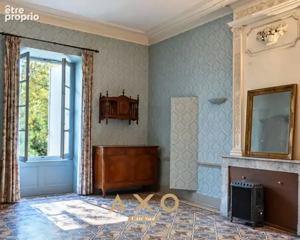 Vallabrix - appartement d'exception au sein d'un château - 7 pieces - garage - jardin - 630 000  - photo 10
