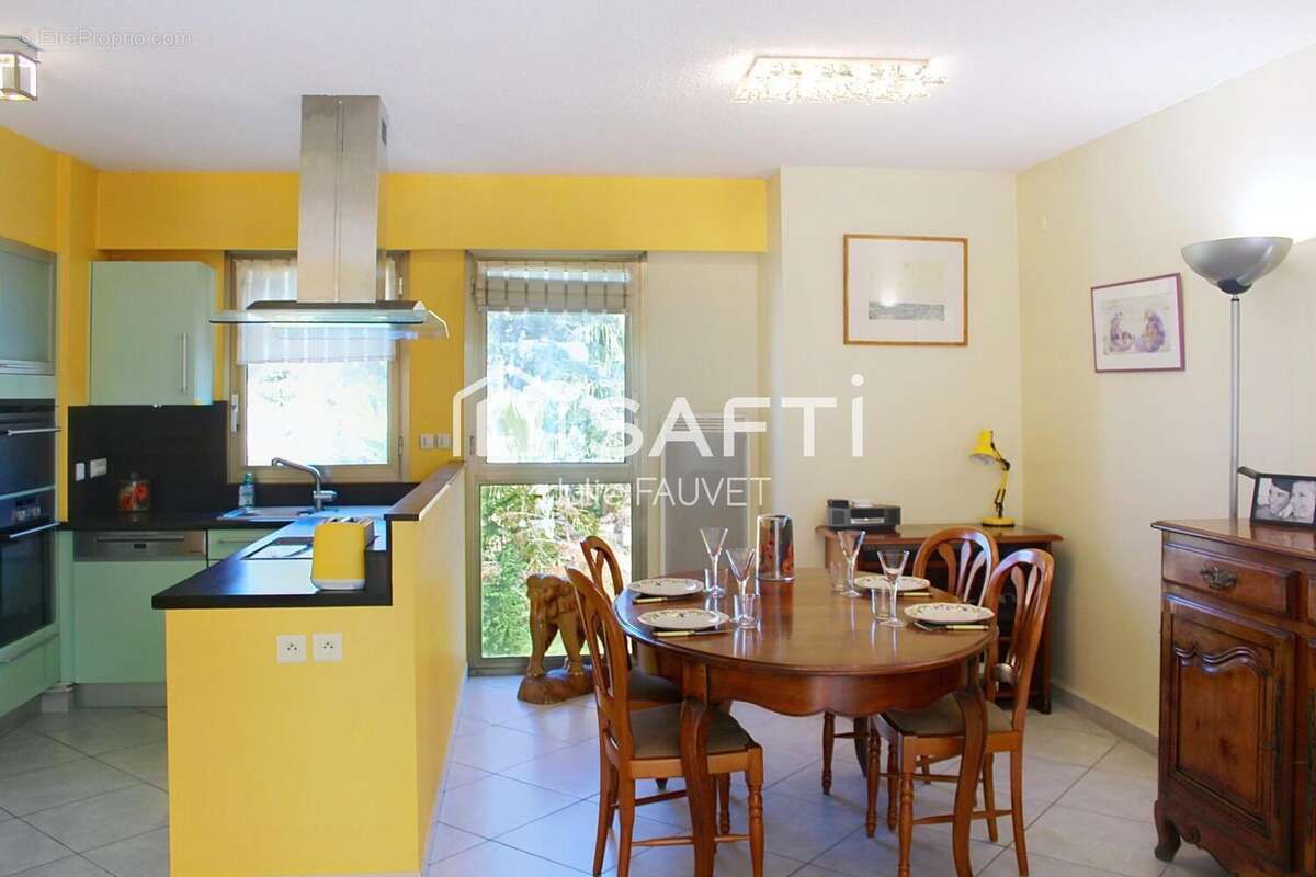 Photo 4 - Appartement à SAINT-RAPHAEL