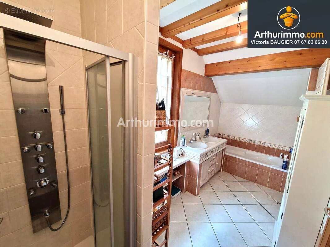 Maison à LONS-LE-SAUNIER