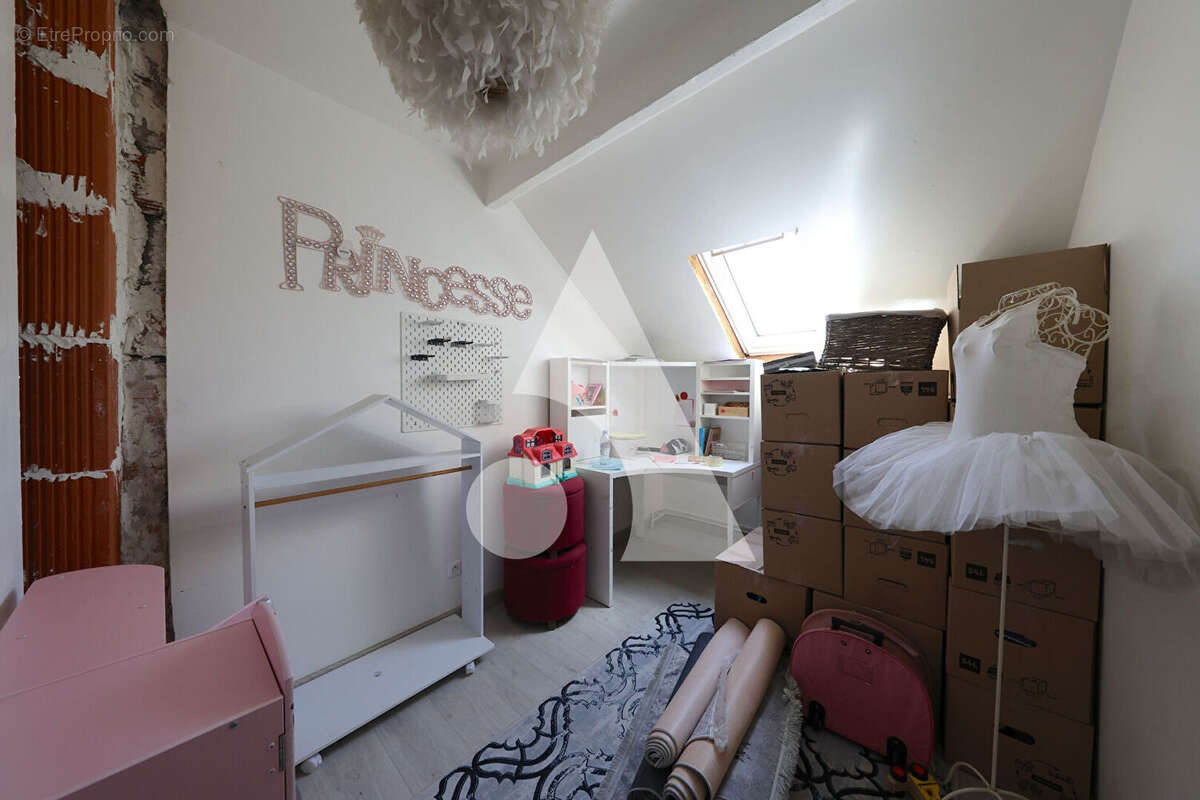 Maison à SAINTRY-SUR-SEINE