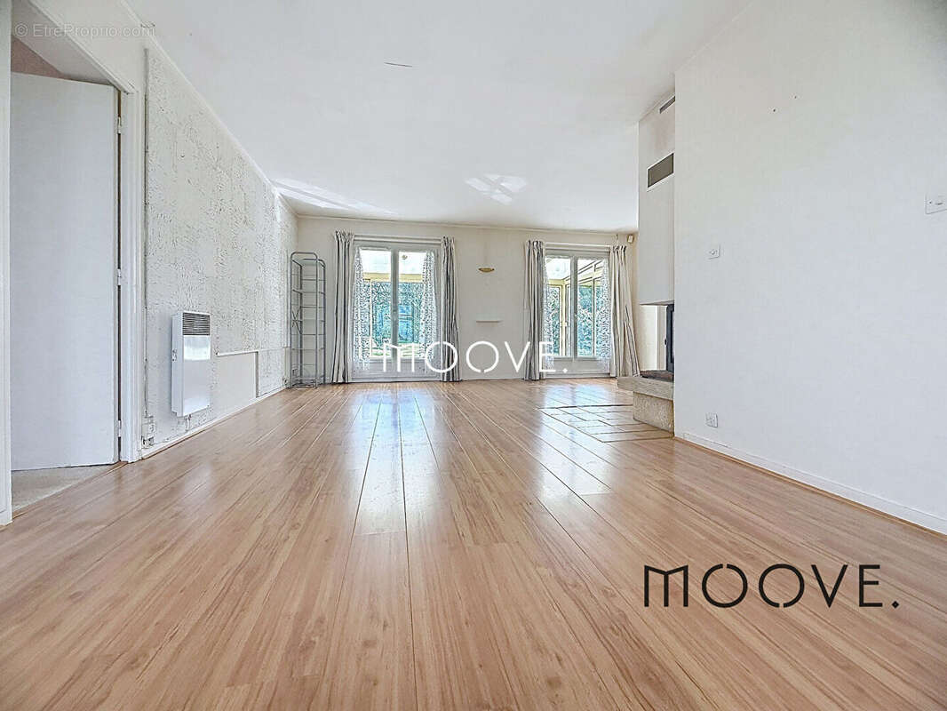 Maison à SAINT-PIERRE-DE-VARENGEVILLE