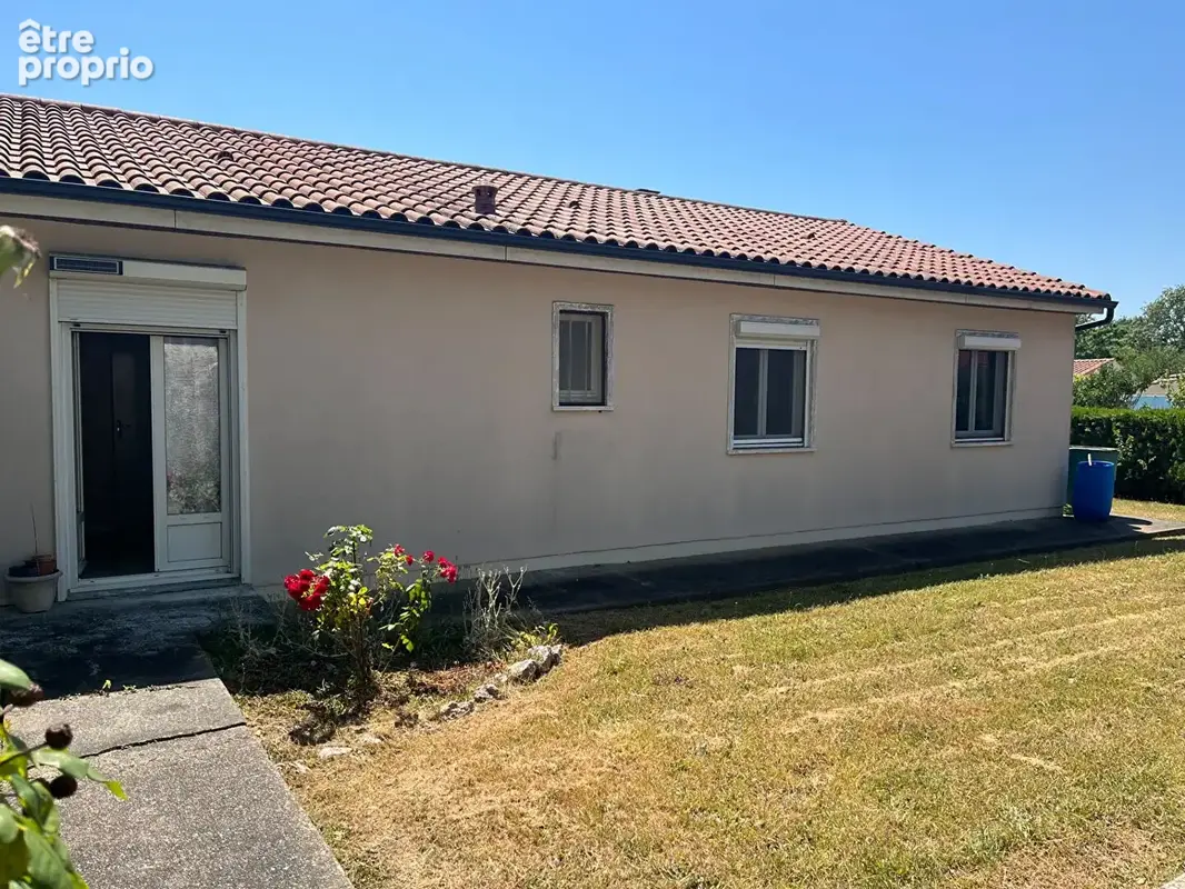Maison familiale avec jardin et garage à SAUJON - photo 11